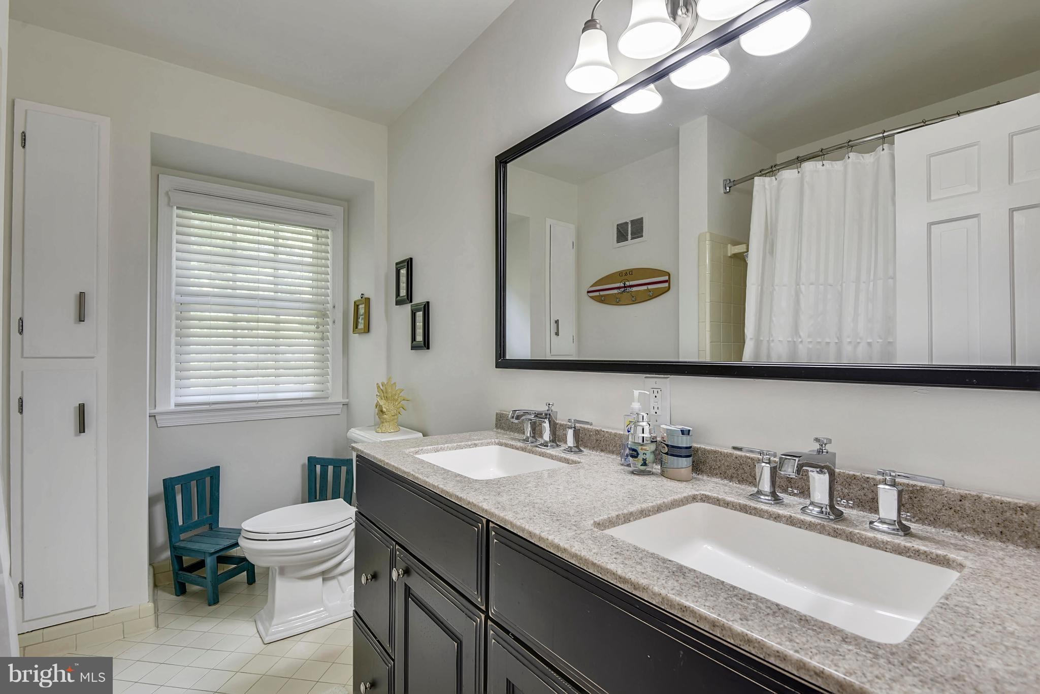 5500 Jordan Road Bethesda, MD 20816 - Photo 22 of 30 Bath, upper hall