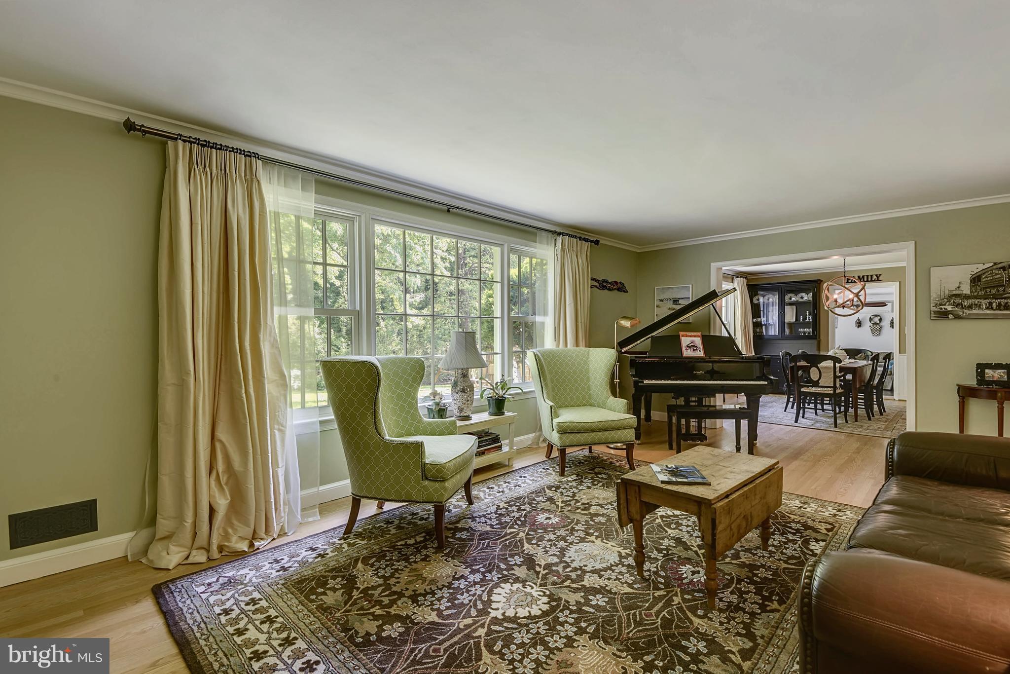 5500 Jordan Road Bethesda, MD 20816 - Photo 5 of 30 Living Room