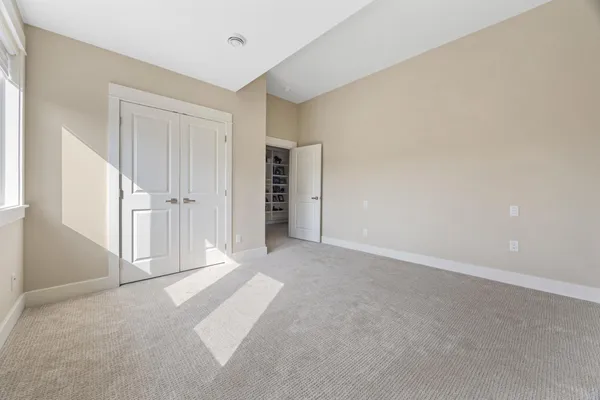 $1,100,000 | 2508 Rose Creek Parkway South, Fargo, ND 58104