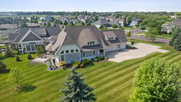 $1,100,000 | 2508 Rose Creek Parkway South, Fargo, ND 58104