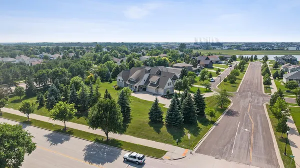 $1,100,000 | 2508 Rose Creek Parkway South, Fargo, ND 58104