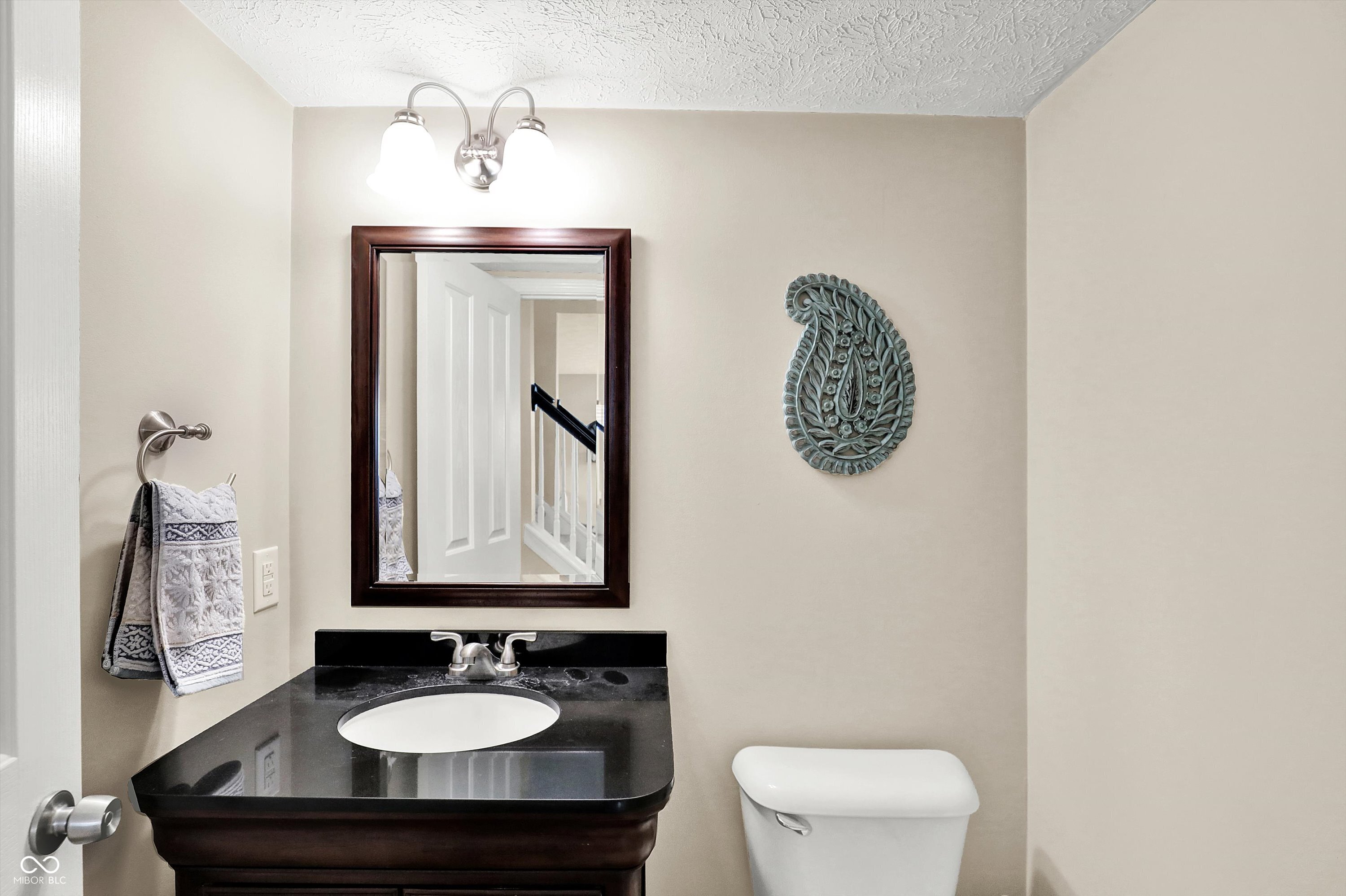 9682 Indigo Lane Fishers, IN 46038 - Photo 16 of 32