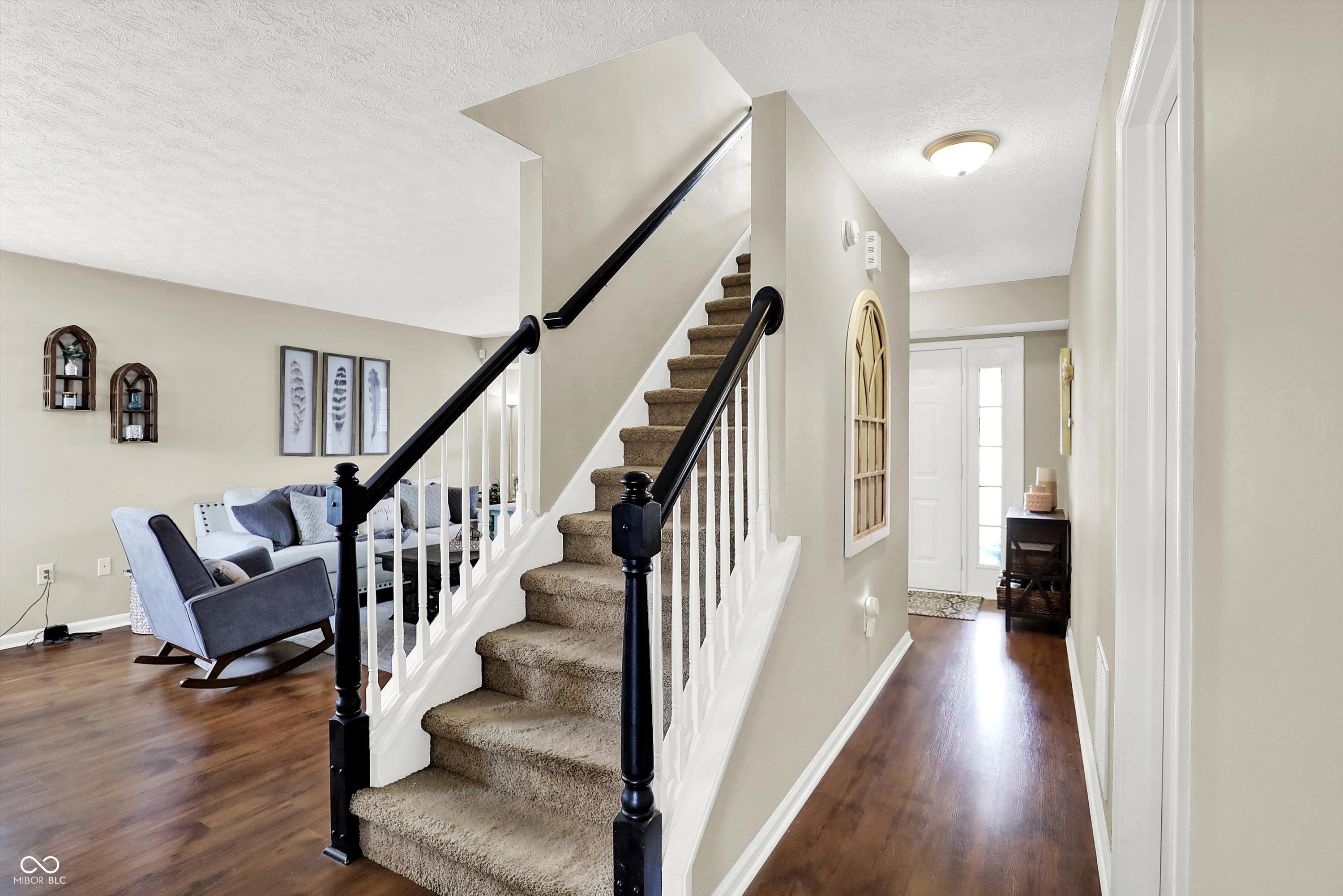 9682 Indigo Lane Fishers, IN 46038 - Photo 5 of 32