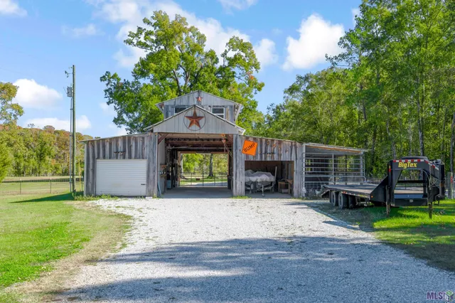 $380,000 | 15254 Penalber Road, Maurepas, LA 70449