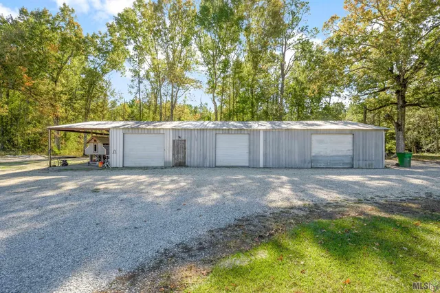 $380,000 | 15254 Penalber Road, Maurepas, LA 70449