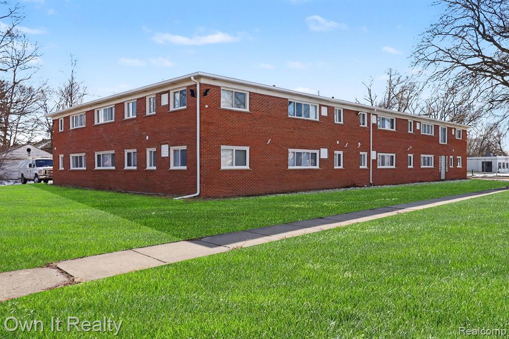 8 Joy Road, Unit 8 Detroit, MI 48228 - Photo 2 of 37