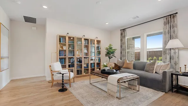 $385,990 | 228 Rock Spgs Drive, Marble Falls, TX 78654