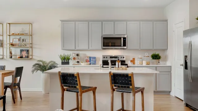 $385,990 | 228 Rock Spgs Drive, Marble Falls, TX 78654