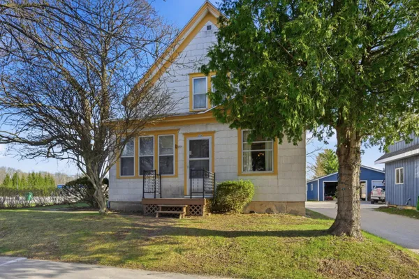 $329,000 | 464 East Rhine Street, Elkhart Lake, WI 53020