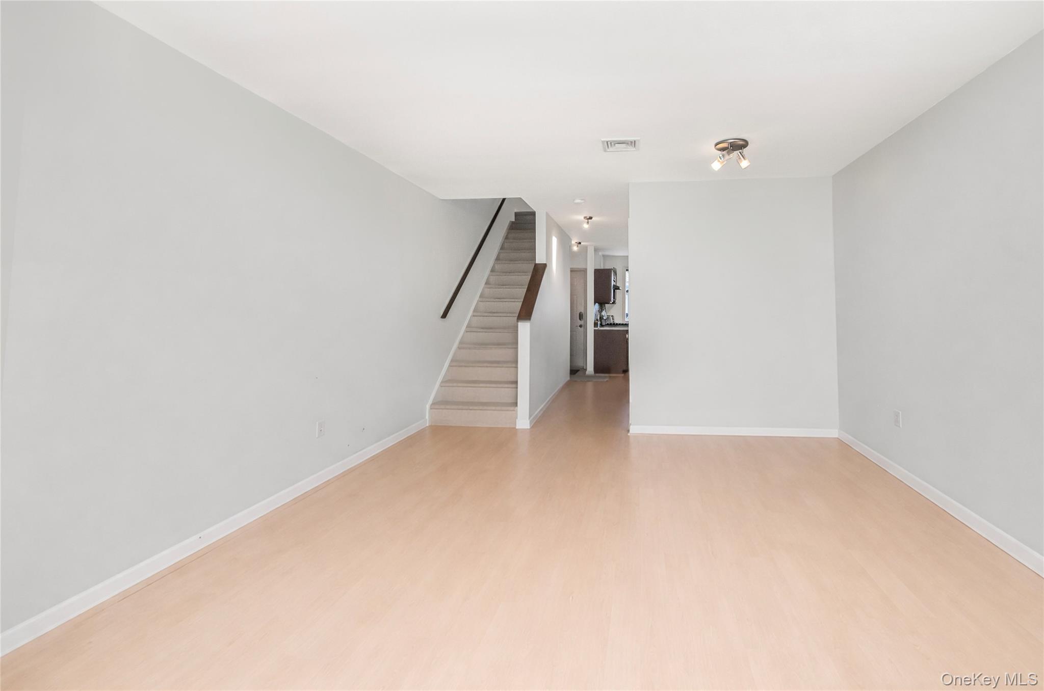 8 Davids Lane Ossining, NY 10562 - Photo 3 of 24 Virtually Cleared Living Room