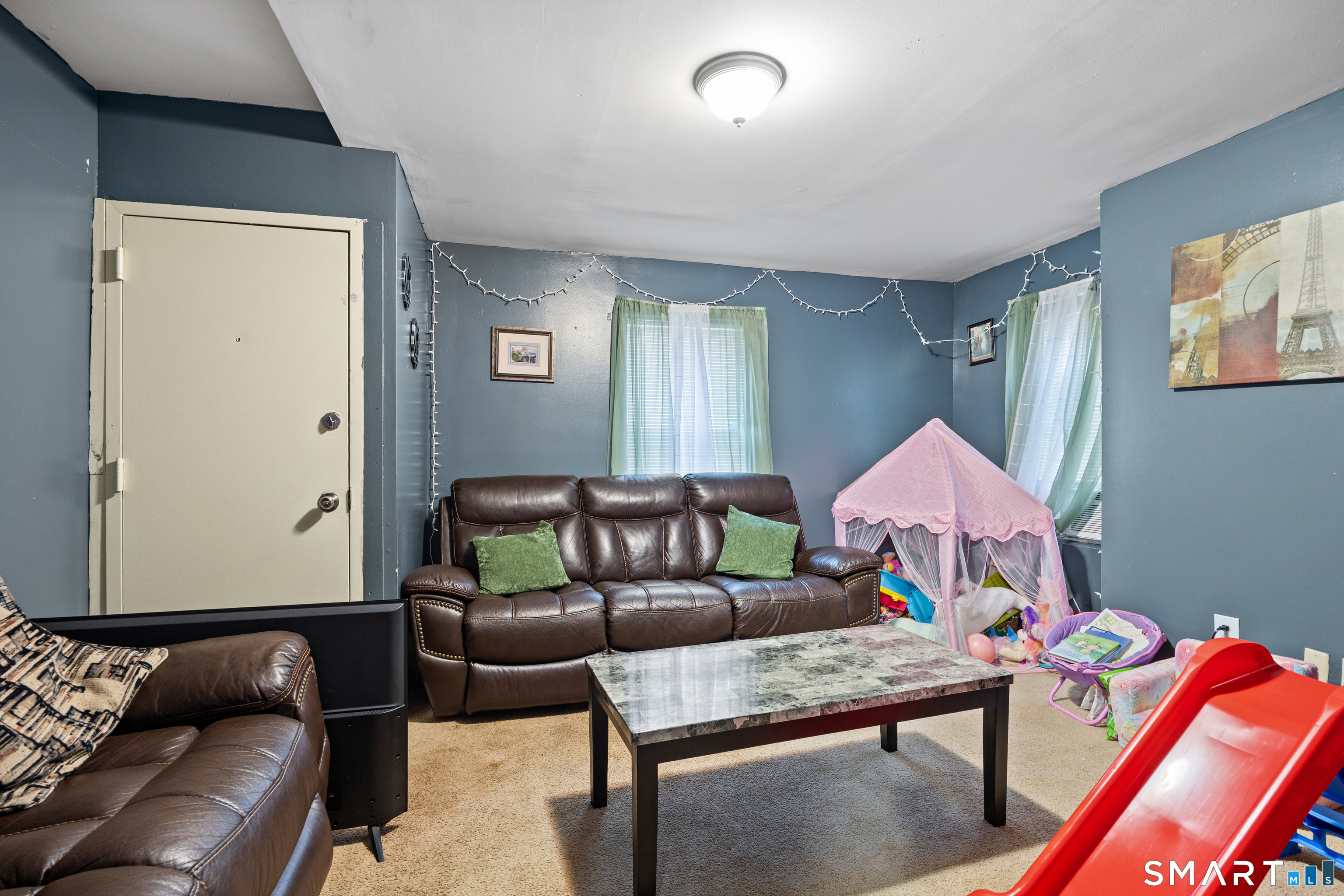 33 Martin Street Hartford, CT 06120 - Photo 12 of 35