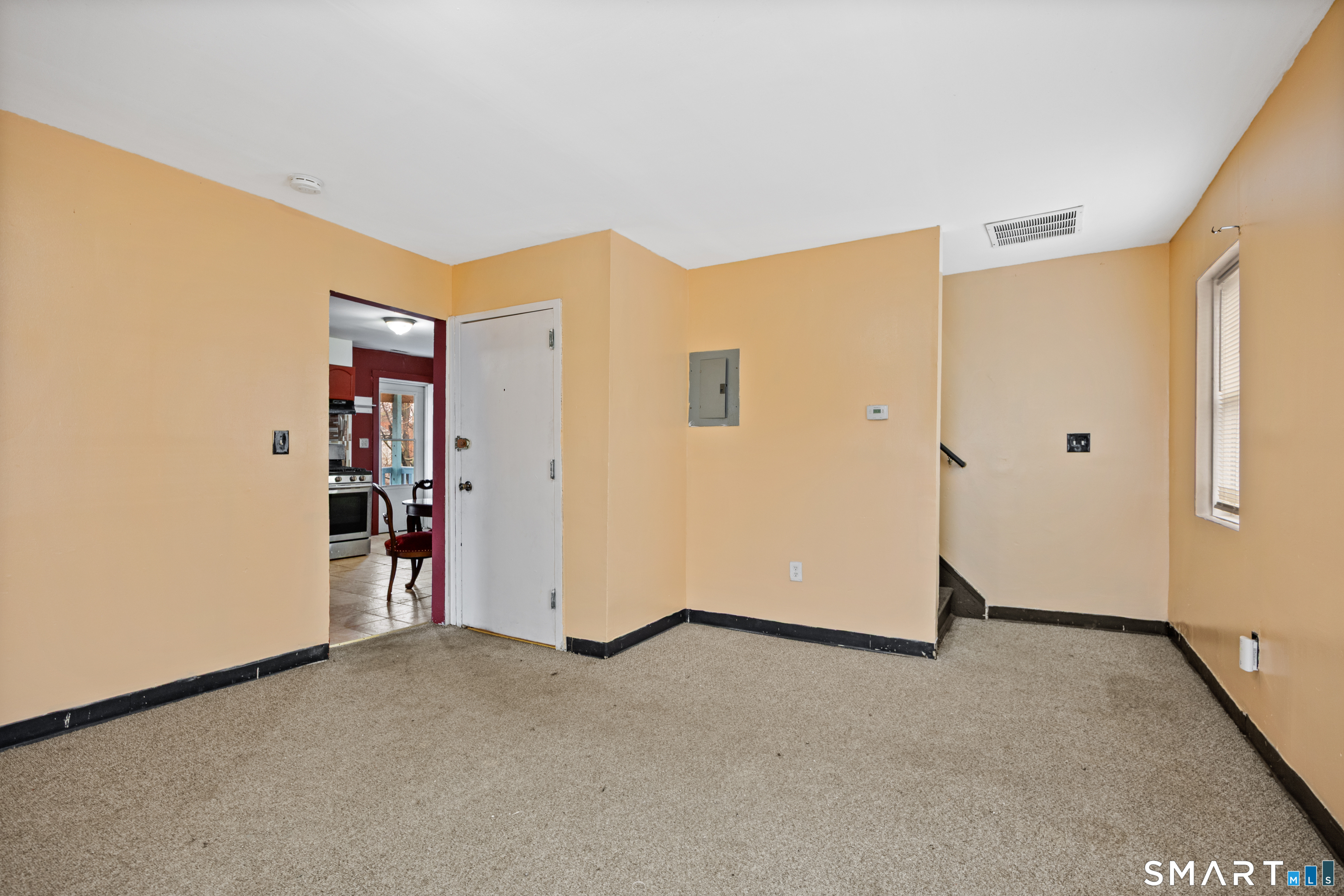 33 Martin Street Hartford, CT 06120 - Photo 17 of 35