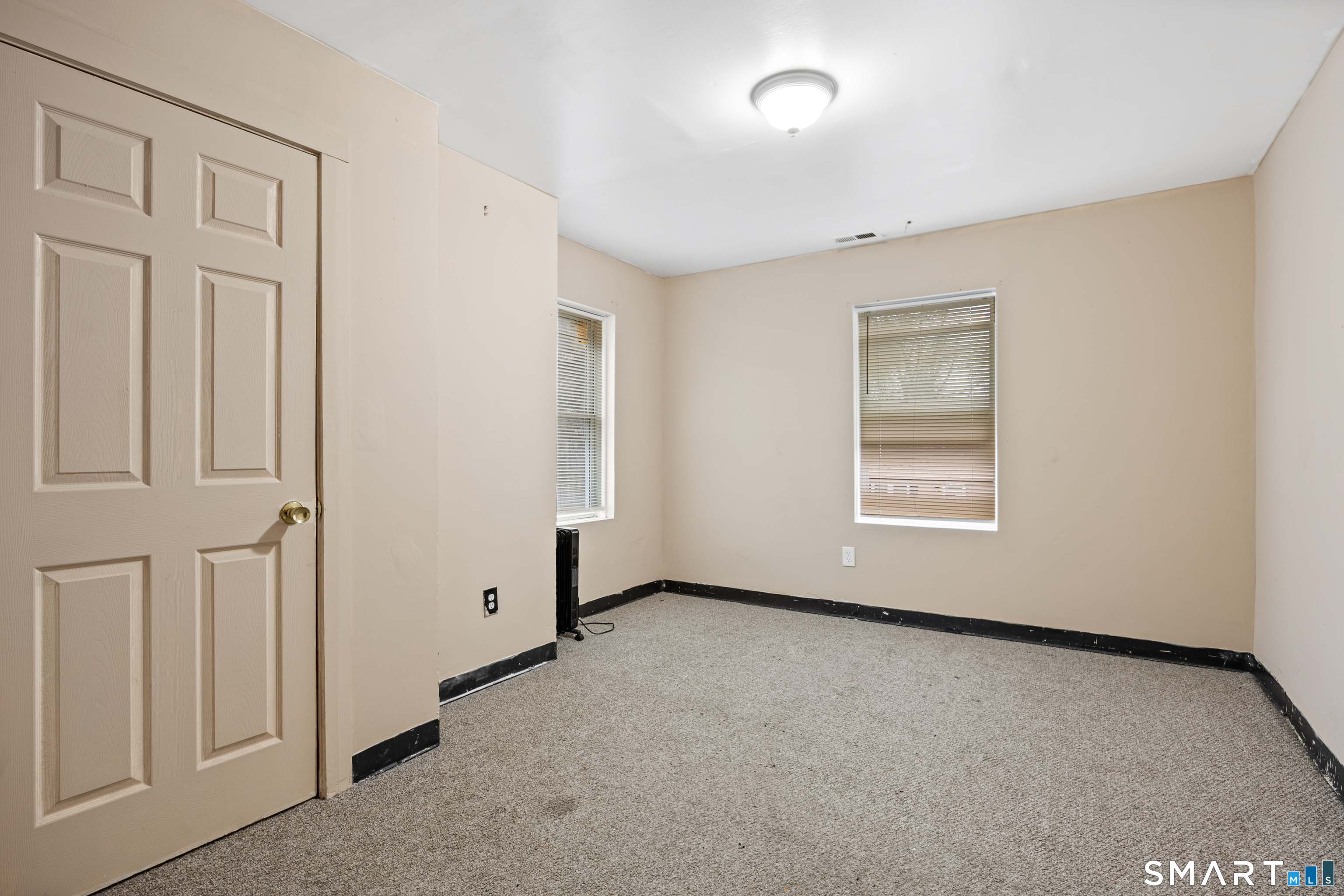 33 Martin Street Hartford, CT 06120 - Photo 21 of 35