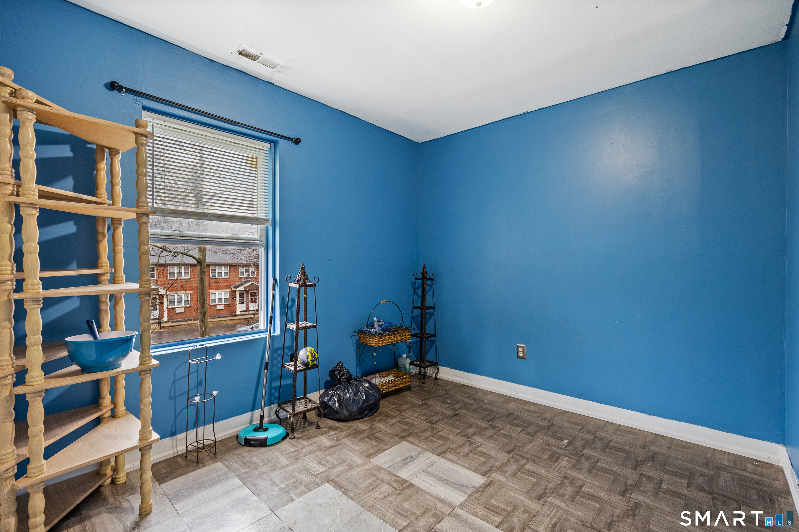 33 Martin Street Hartford, CT 06120 - Photo 24 of 35