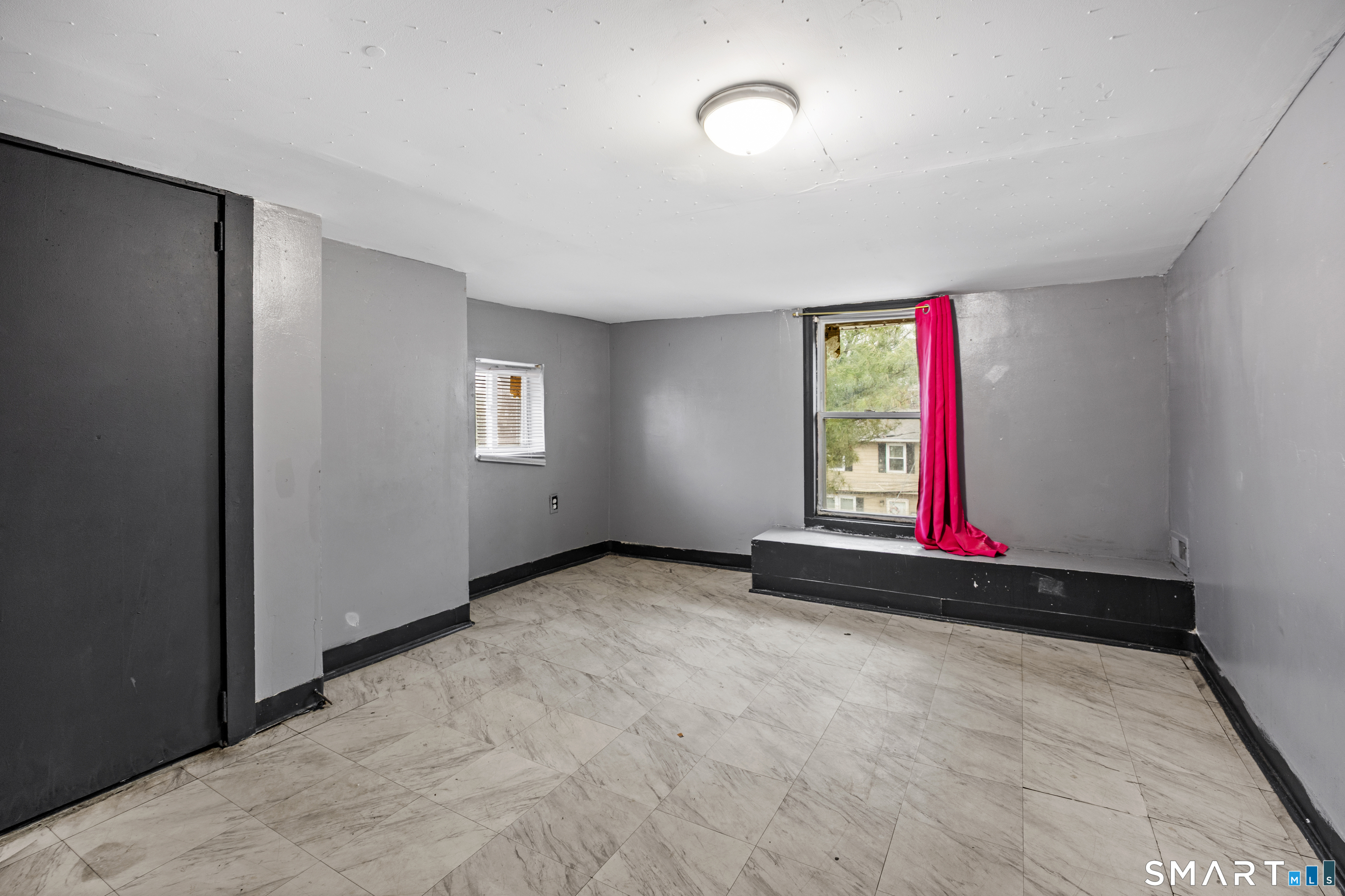 33 Martin Street Hartford, CT 06120 - Photo 28 of 35