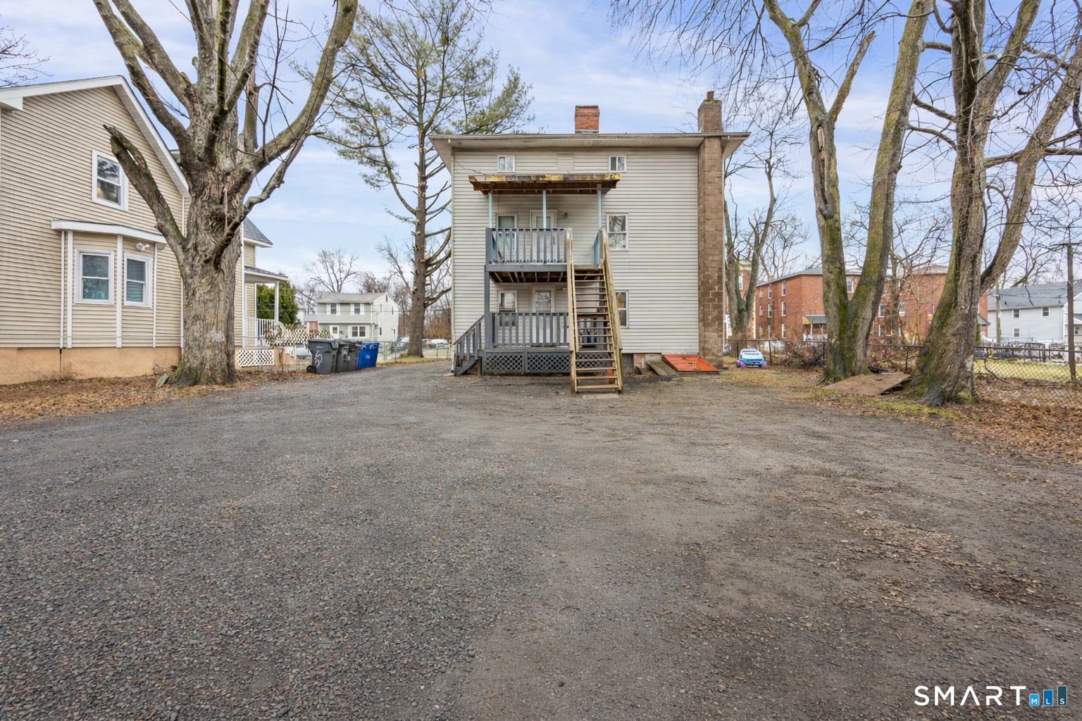 33 Martin Street Hartford, CT 06120 - Photo 4 of 35