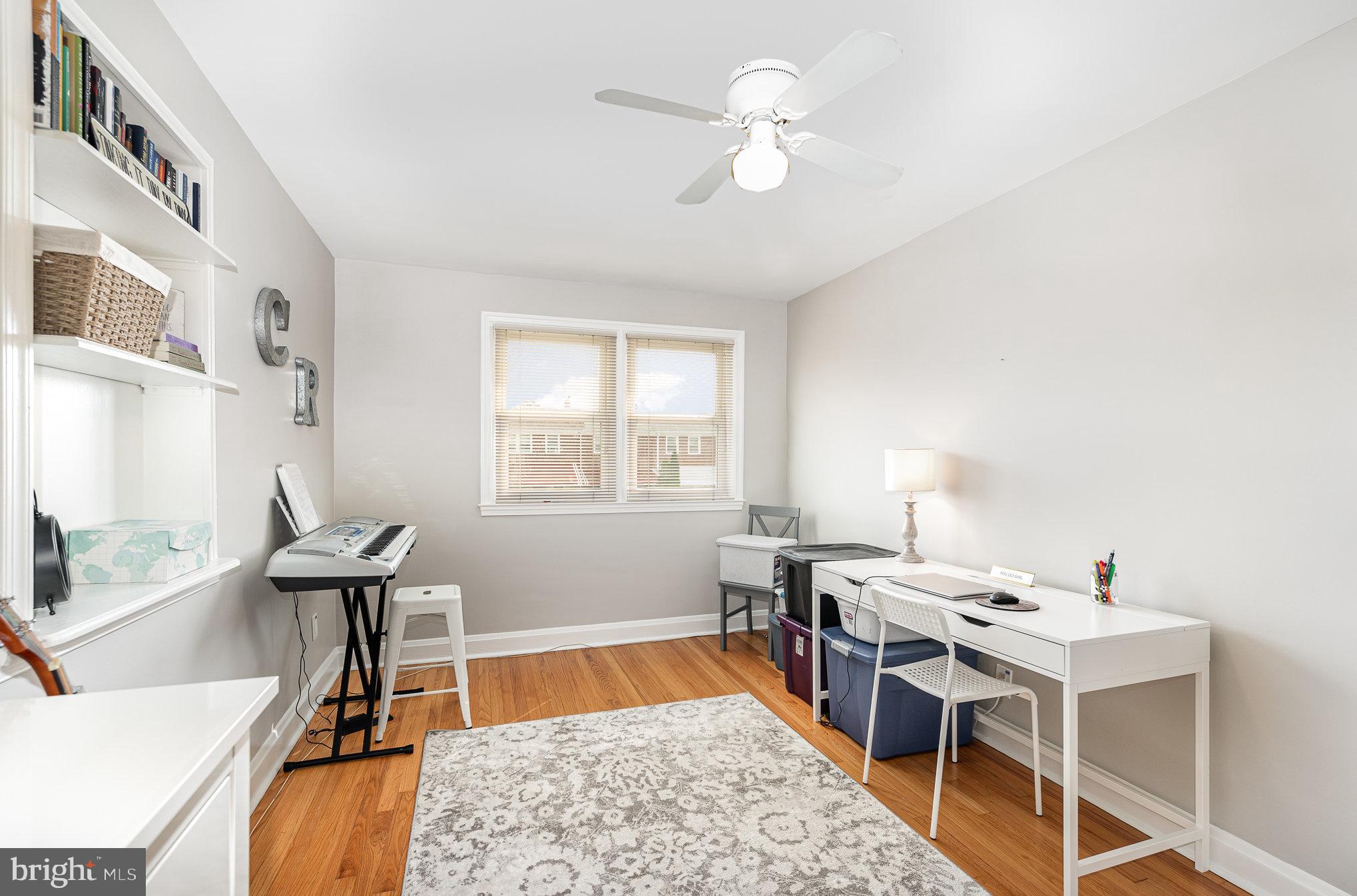 200 Riverthorn Road Middle River, MD 21220 - Photo 20 of 46 a very nice looking room with a large window