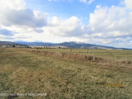 $450,000 | 532 County Road 112, Etna, WY 83118