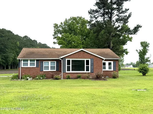 $1,250 | 2274 Dawson Cabin Road, Jacksonville, NC 28540