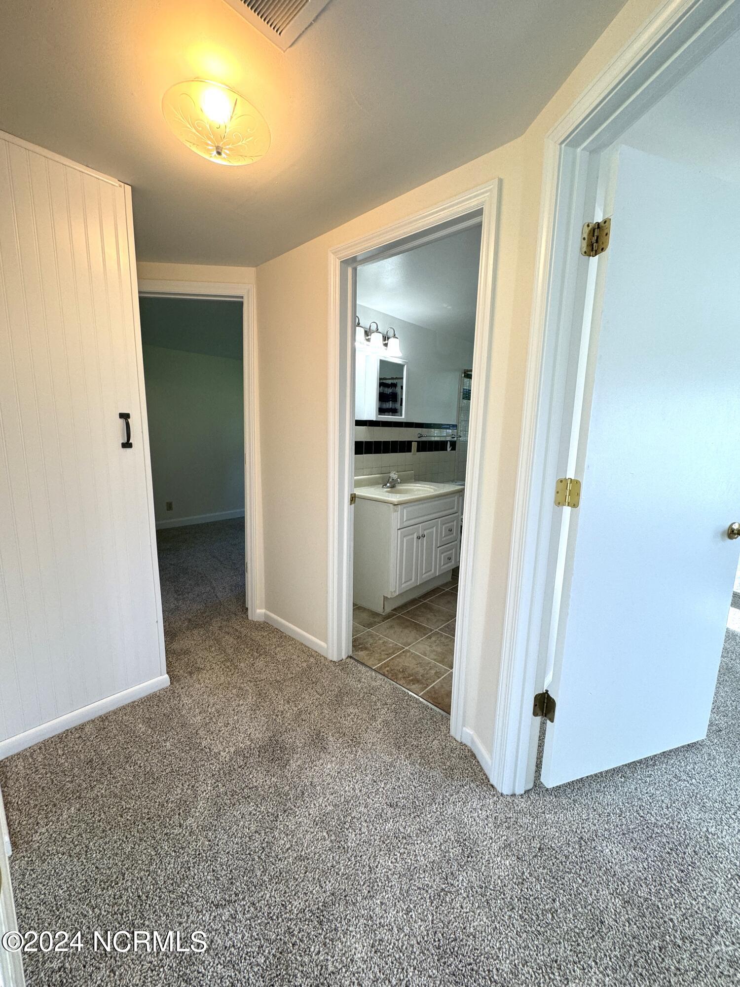 2274 Dawson Cabin Road Jacksonville, NC 28540 - Photo 17 of 29 20240516_123819474_iOS