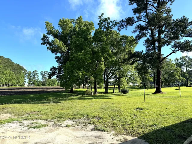 $1,250 | 2274 Dawson Cabin Road, Jacksonville, NC 28540