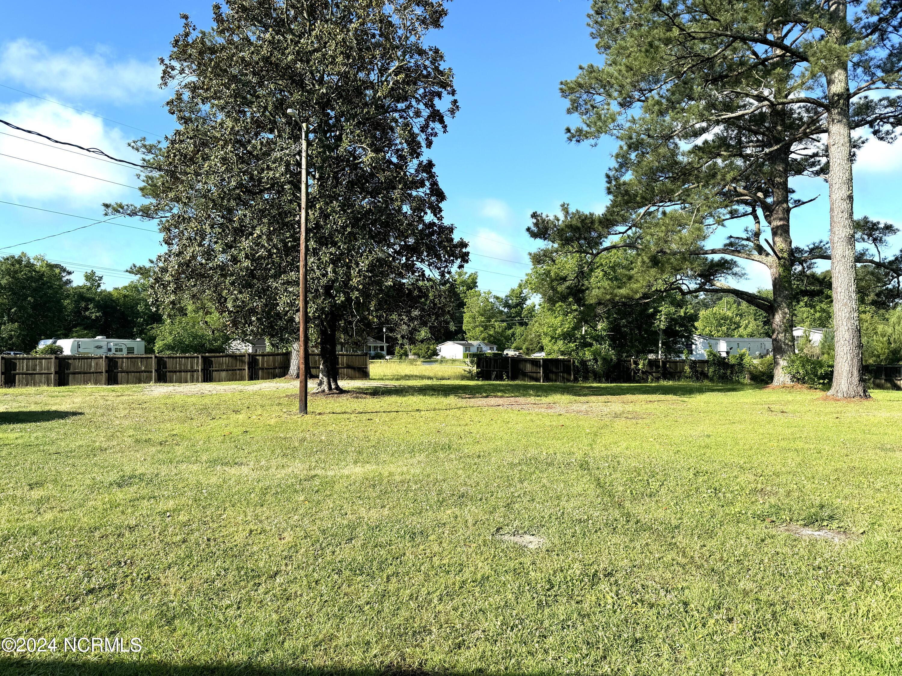 2274 Dawson Cabin Road Jacksonville, NC 28540 - Photo 27 of 29 20240516_123215001_iOS