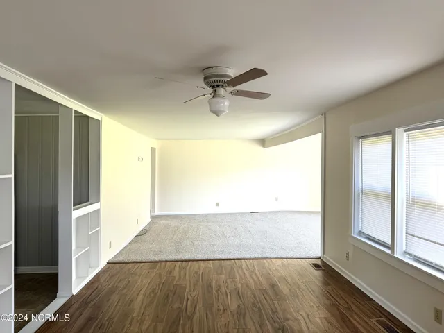 $1,250 | 2274 Dawson Cabin Road, Jacksonville, NC 28540