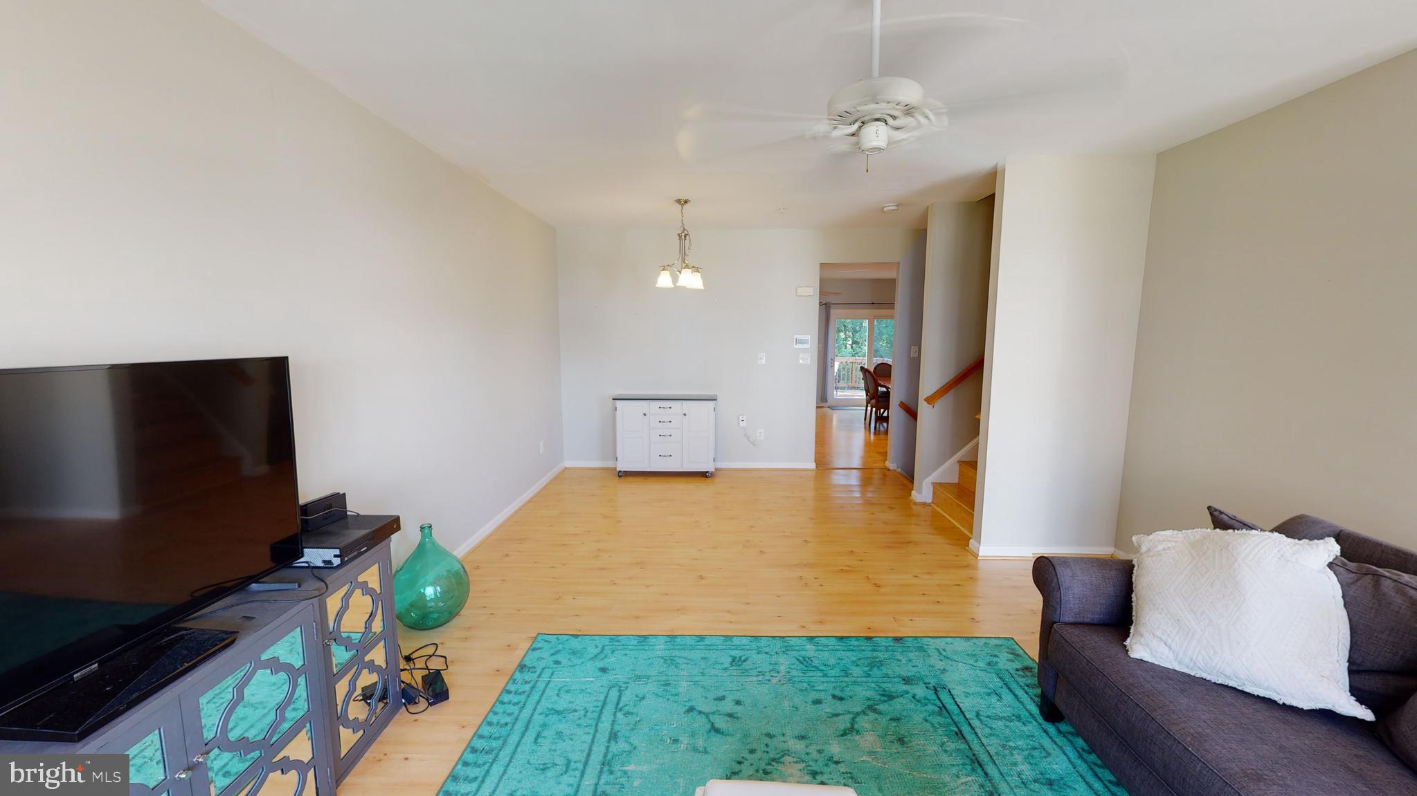 8704 Riverscape Court Odenton, MD 21113 - Photo 26 of 62 Living room
