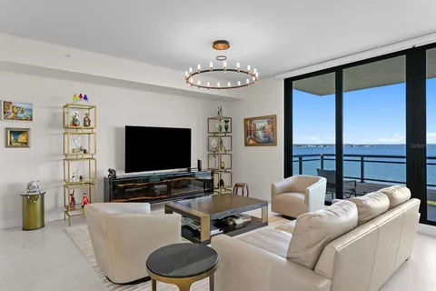 $2,299,900 | 2103 Bayshore Boulevard, Unit 605, Tampa, FL 33606