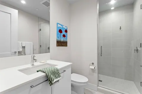 $2,299,900 | 2103 Bayshore Boulevard, Unit 605, Tampa, FL 33606