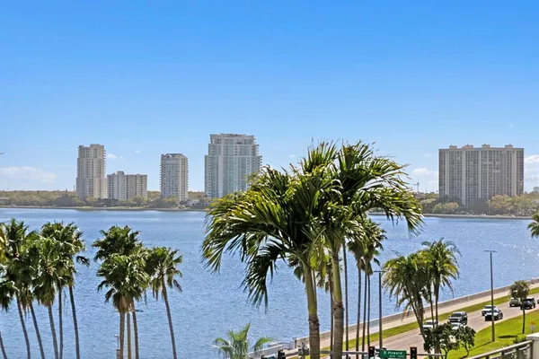 $2,299,900 | 2103 Bayshore Boulevard, Unit 605, Tampa, FL 33606