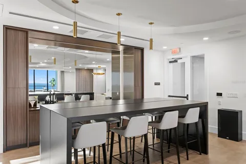 $2,099,000 | 2103 Bayshore Boulevard, Unit 605, Tampa, FL 33606