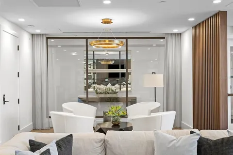 $2,099,000 | 2103 Bayshore Boulevard, Unit 605, Tampa, FL 33606