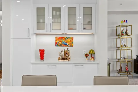 $2,299,900 | 2103 Bayshore Boulevard, Unit 605, Tampa, FL 33606