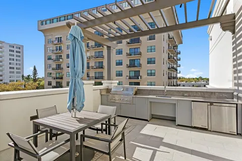 $2,099,000 | 2103 Bayshore Boulevard, Unit 605, Tampa, FL 33606
