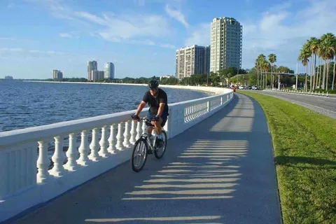 $2,099,000 | 2103 Bayshore Boulevard, Unit 605, Tampa, FL 33606