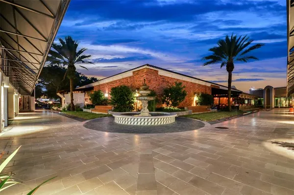 $2,299,900 | 2103 Bayshore Boulevard, Unit 605, Tampa, FL 33606