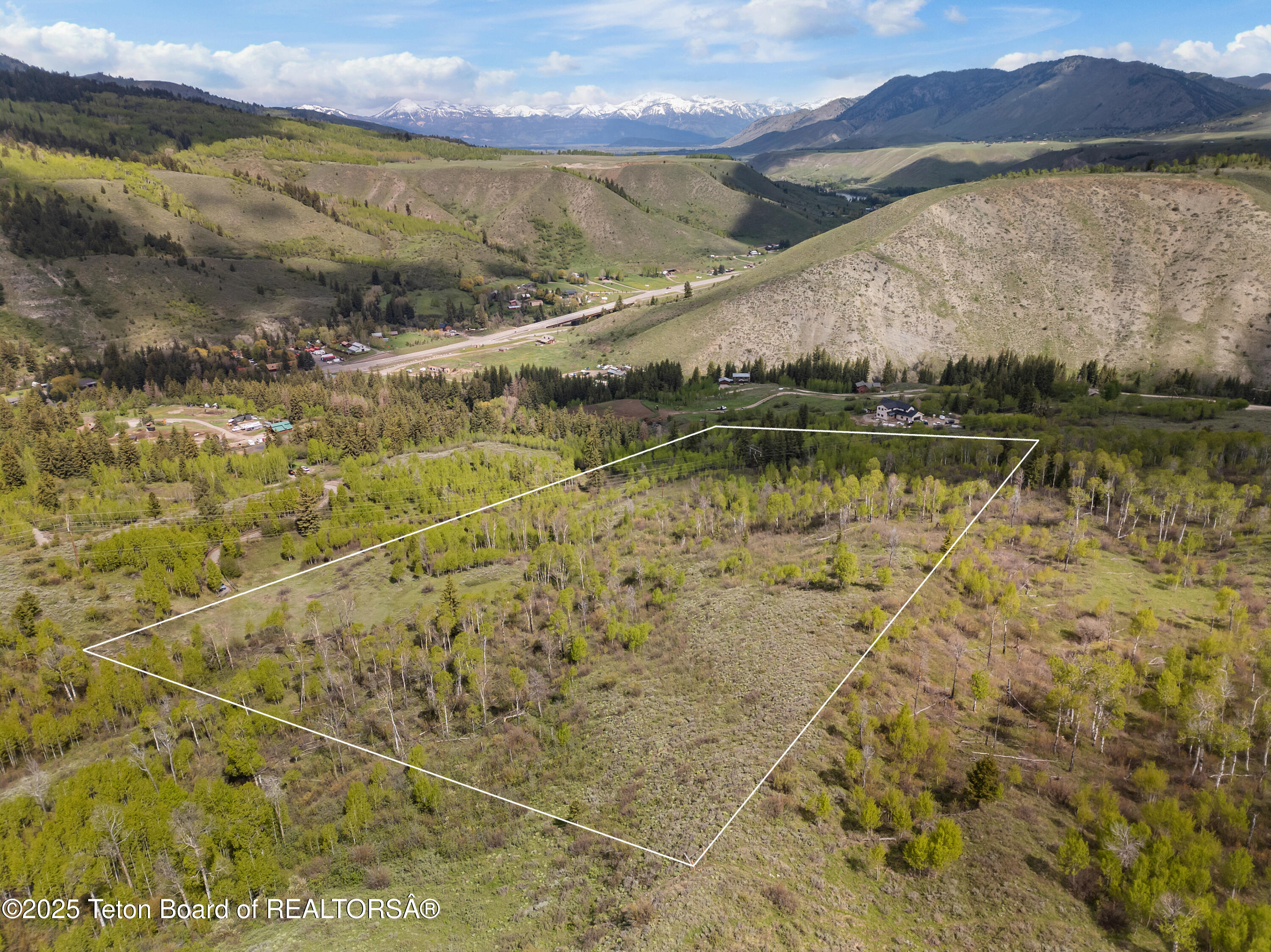 1 Drone_20 Acres Looking NW_Lines