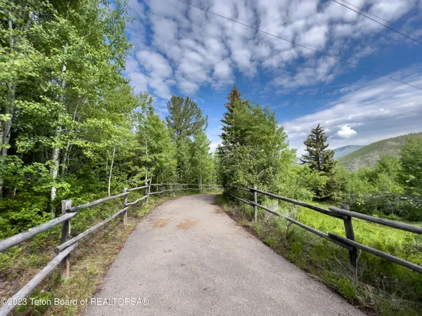 $1,975,000 | Rodeo Road, Jackson, WY 83001