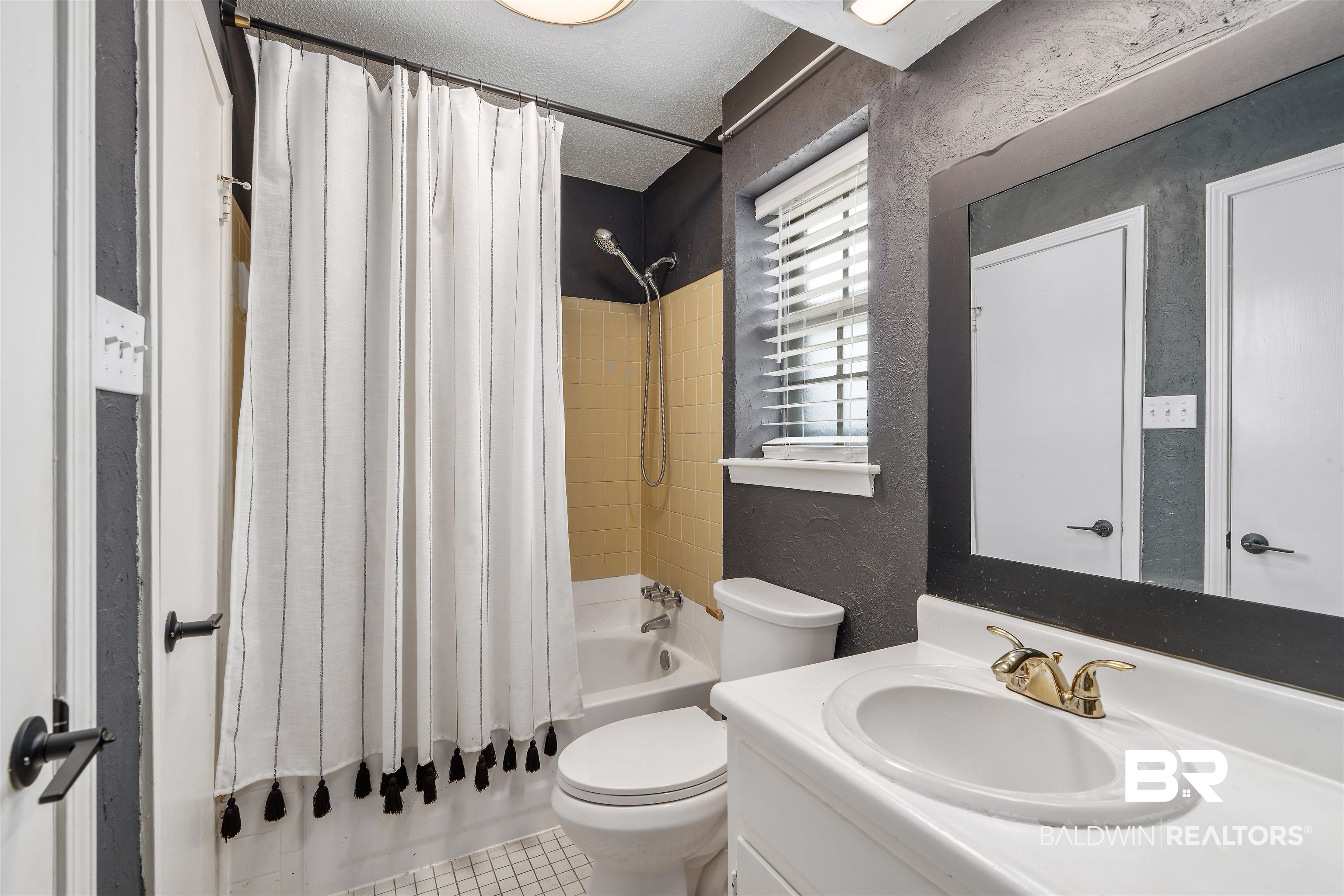 112 Du Rhu Drive, Unit D Mobile, AL 36608 - Photo 15 of 19