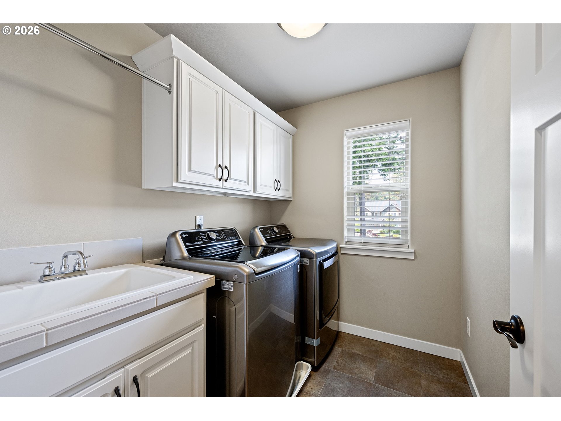 3237 Timberline Drive Eugene, OR 97405 - Photo 30 of 44 Laundry