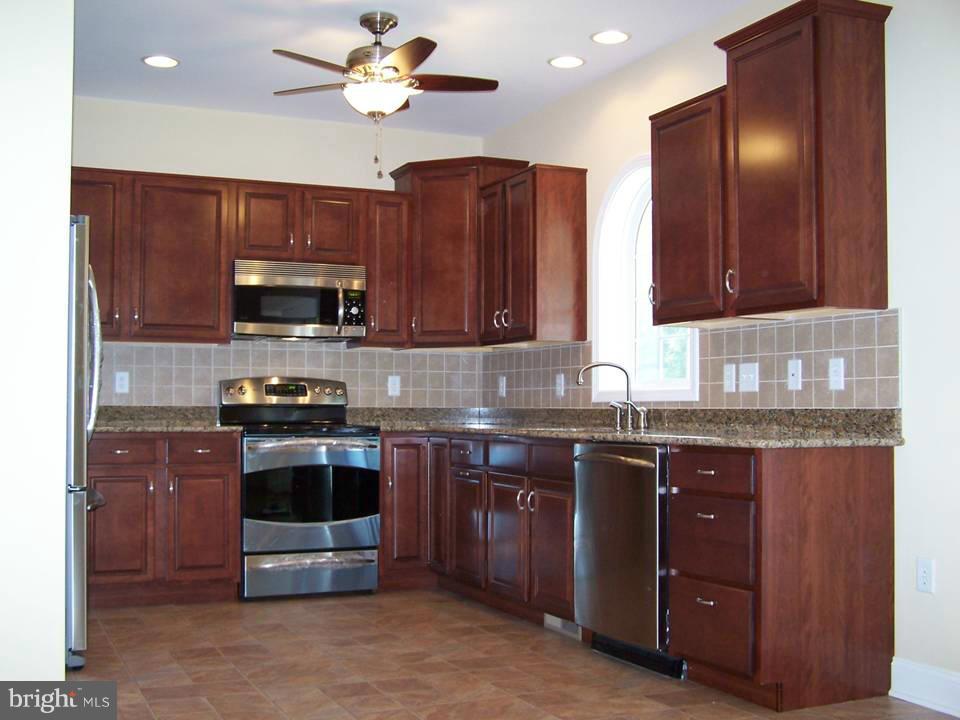 15421 Barnes Road New Windsor, MD 21776 - Photo 2 of 4 Interior (General)