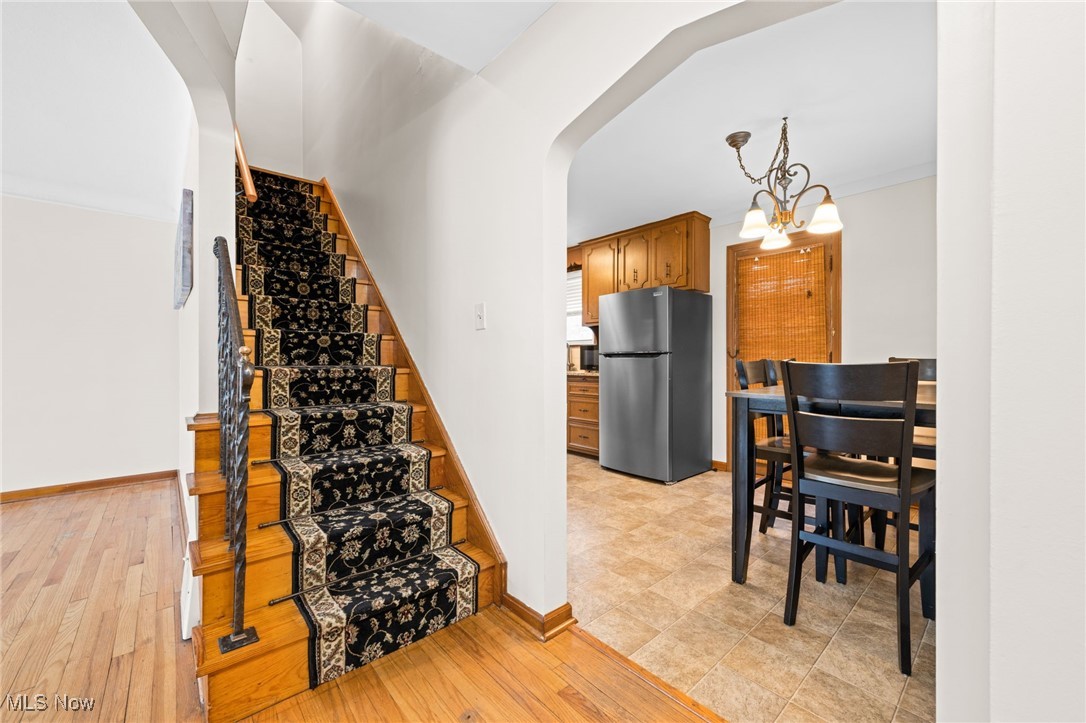1332 Mayfield Ridge Road Cleveland, OH 44124 - Photo 9 of 25 Stairway