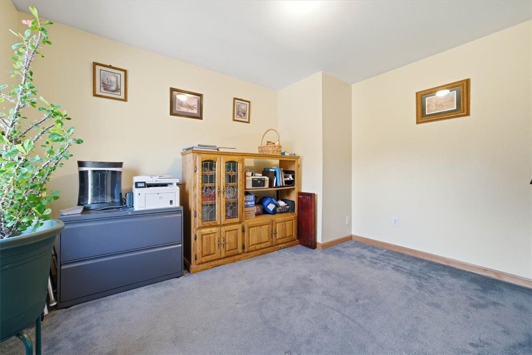 357 William Reynolds Road Exeter, RI 02822 - Photo 15 of 32