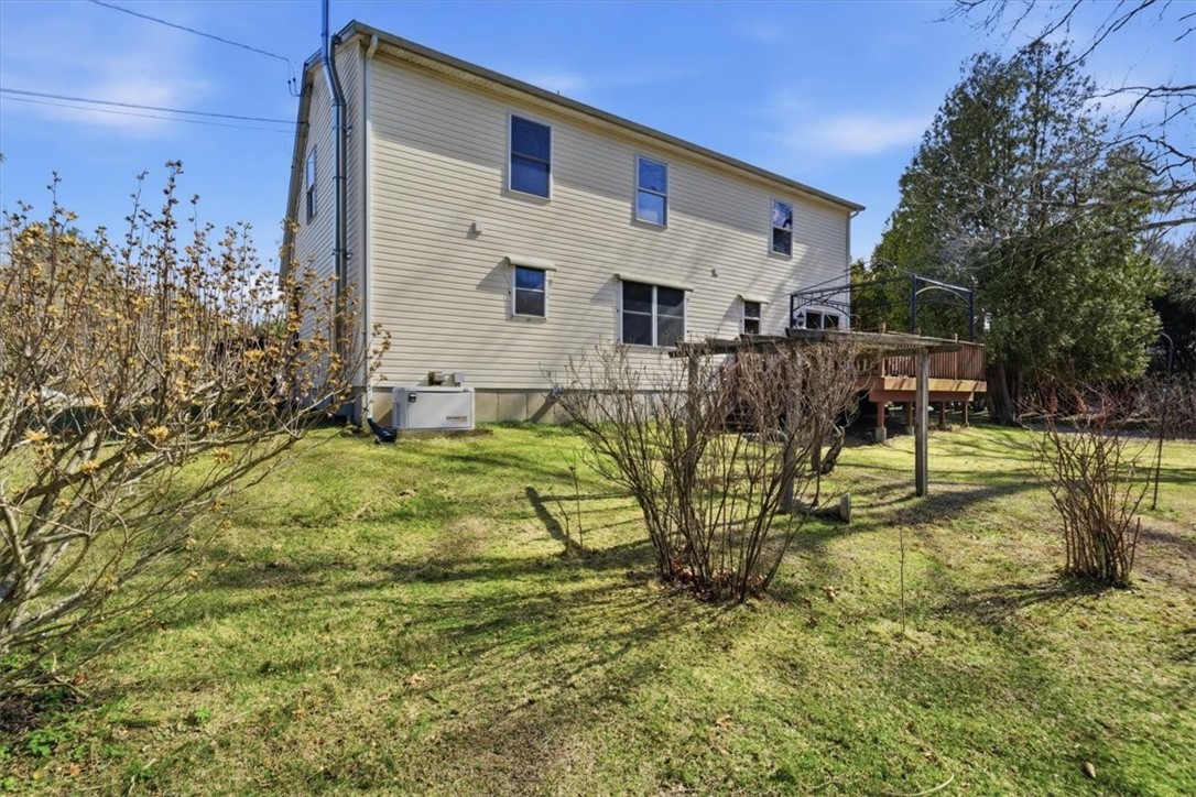 357 William Reynolds Road Exeter, RI 02822 - Photo 9 of 32