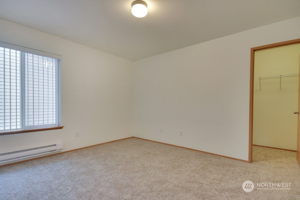 4010 East R Street Tacoma, WA 98404 - Photo 26 of 28 an empty room with a window
