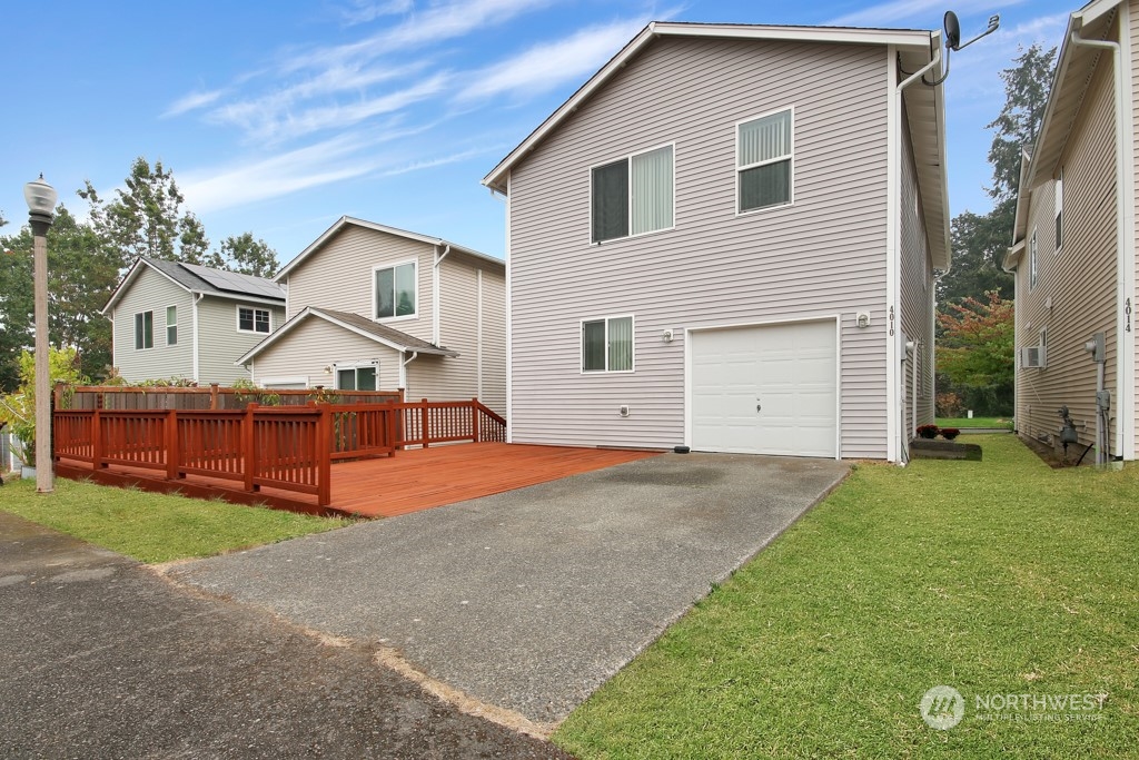 4010 East R Street Tacoma, WA 98404 - Photo 4 of 28 a view of backyard of house