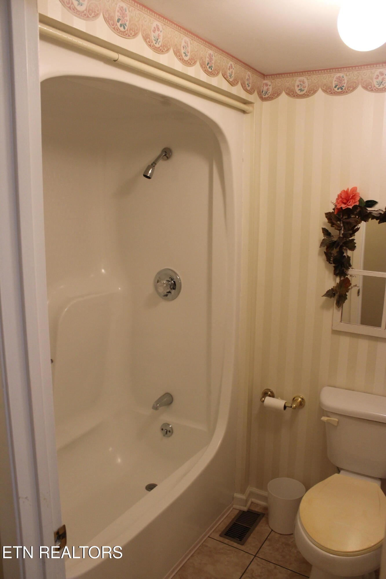 215 Rugby Avenue Jamestown, TN 38556 - Photo 31 of 37 031