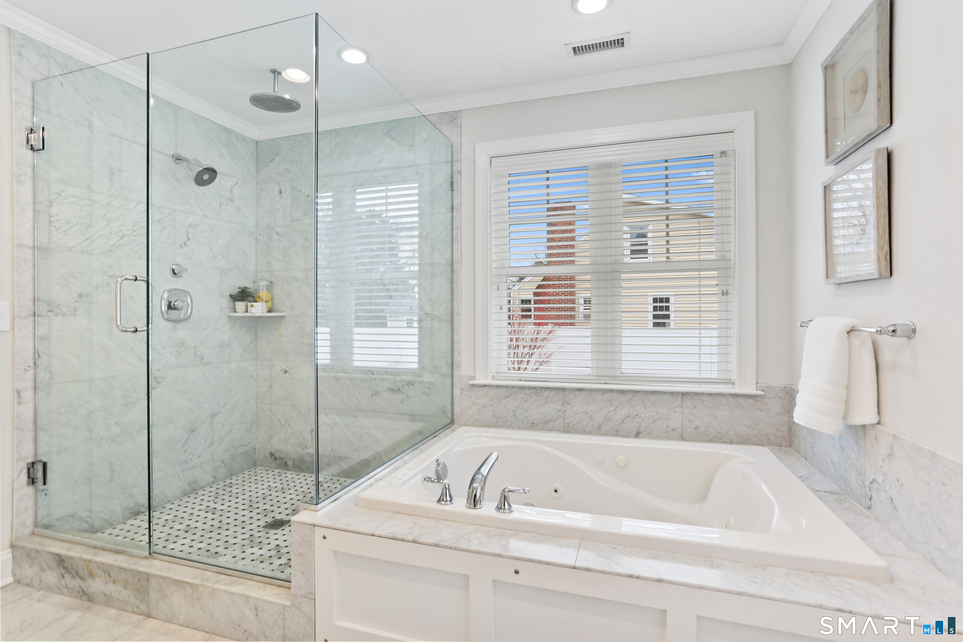 302 High Street Fairfield, CT 06824 - Photo 18 of 37