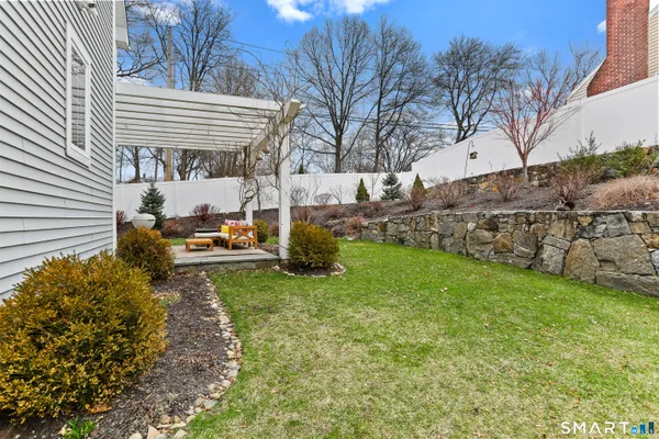 $1,150,000 | 302 High Street, Fairfield, CT 06824